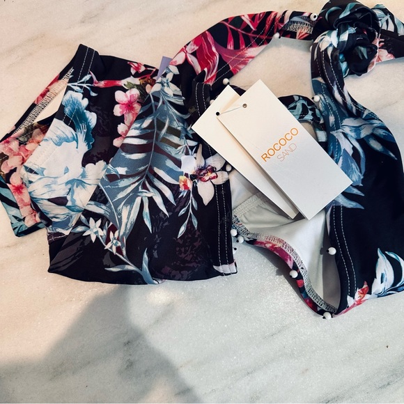 Rococo Sand Bodysuit / Swimsuit - Picture 5 of 8